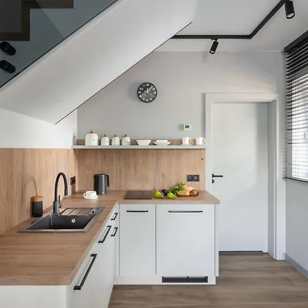 Balice Premium - By Upstairs Cholerzyn