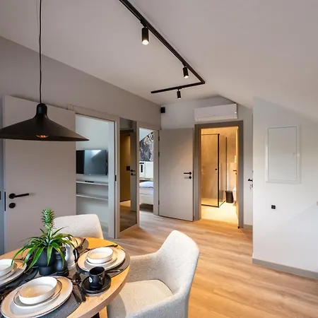 Balice Premium - By Upstairs Apartmán